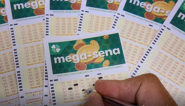 Apostador acerta sozinho os números da Mega-Sena; confira