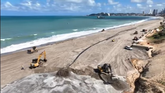 VÍDEO: Engorda de Ponta Negra chega a 700 metros de extensão; ASSISTA