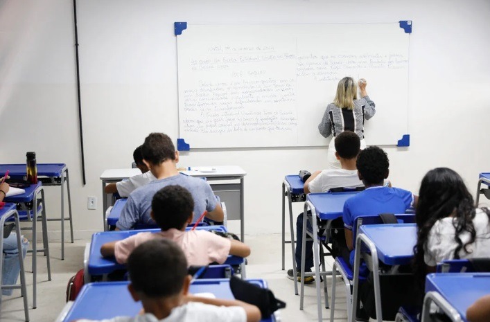 Governo publica retificação do edital do concurso para professores no RN; confira