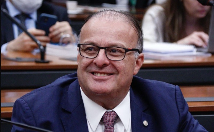 Candidatura de Paulinho Freire é destaque no Estadão entre os candidatos que lideram as pesquisas no 2º turno no Brasil