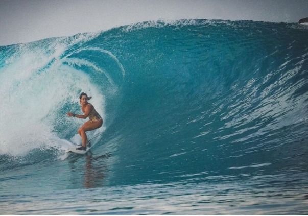 Surfista italiana é morta após ataque de marlim na Indonésia