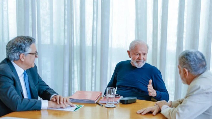 Governo se contradiz e volta de Lula ao Planalto está indefinida