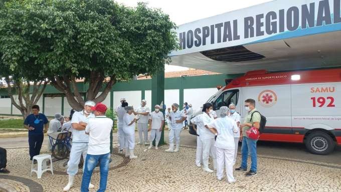 Governo dá calote de 6 meses em empresa e médicos terceirizados no hospital Tarcísio Maia