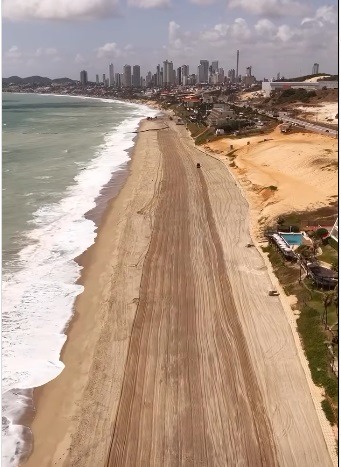 VÍDEO: Confira imagens aéreas do primeiro trecho liberado da engorda de Ponta Negra; ASSISTA