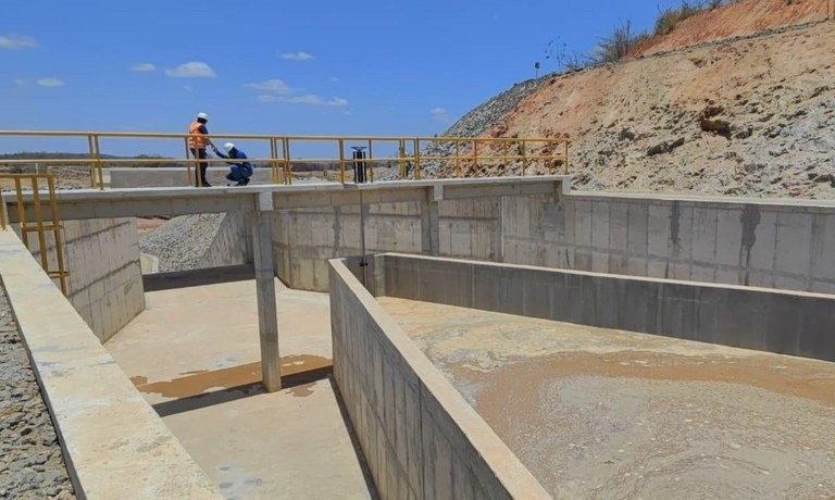 VÍDEO: Governo Federal inicia testes do primeiro trecho do Ramal do Apodi que beneficiará RN, PB e CE