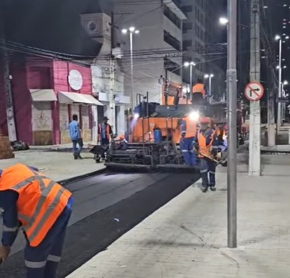 Comerciantes comemoram revitalização de rua importante na Cidade Alta; assista
