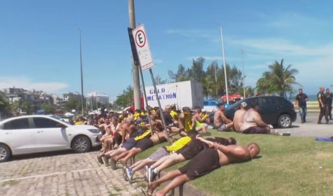 Torcedores do Peñarol são detidos após cenas de selvageria e vandalismo; veja vídeo