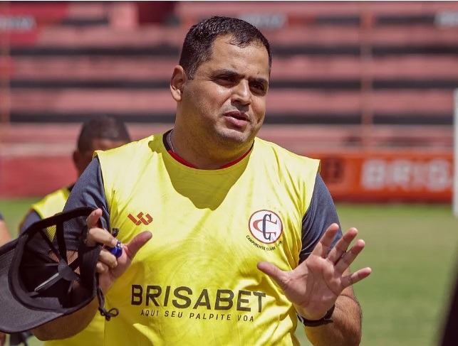 América-RN anuncia Leston Júnior como técnico para 2025