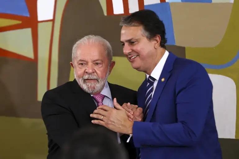Governo Lula criou ‘orçamento paralelo’ para Pé-de-Meia, aponta relatório do TCU