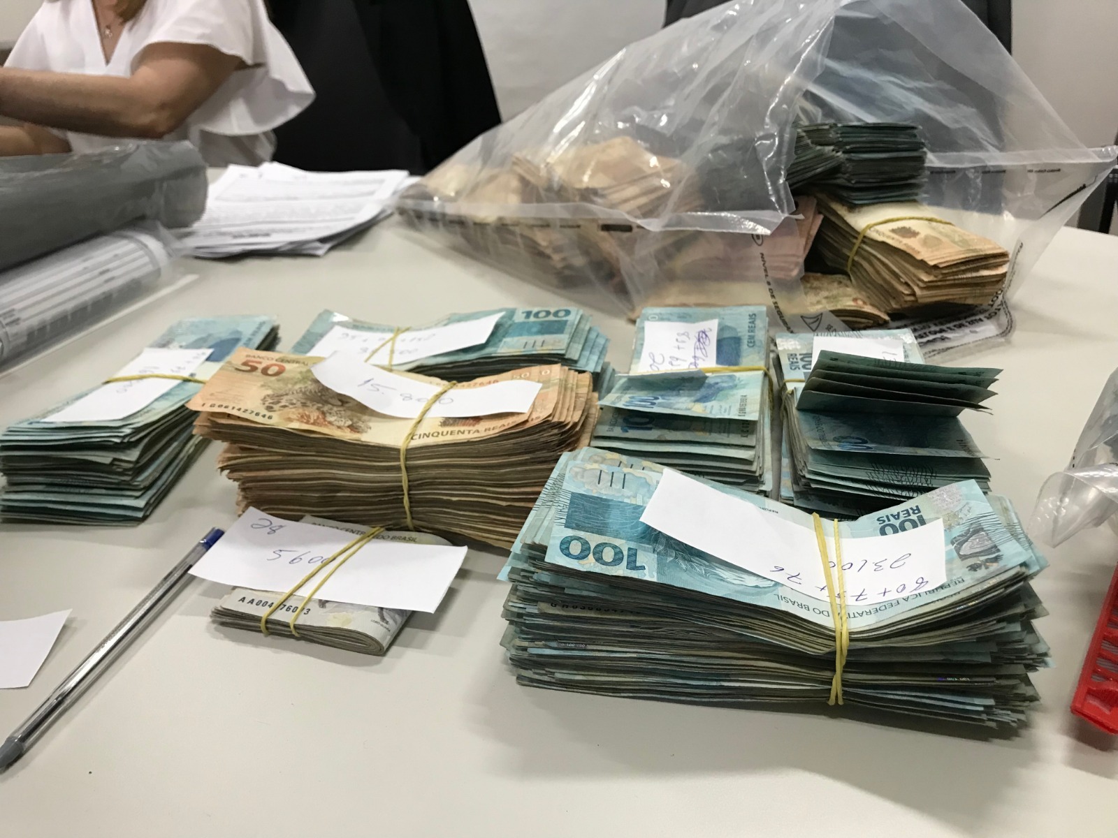 Dinheiro encontrado em operação contra desvio de recursos públicos em Touros ultrapassa R$ 530 mil