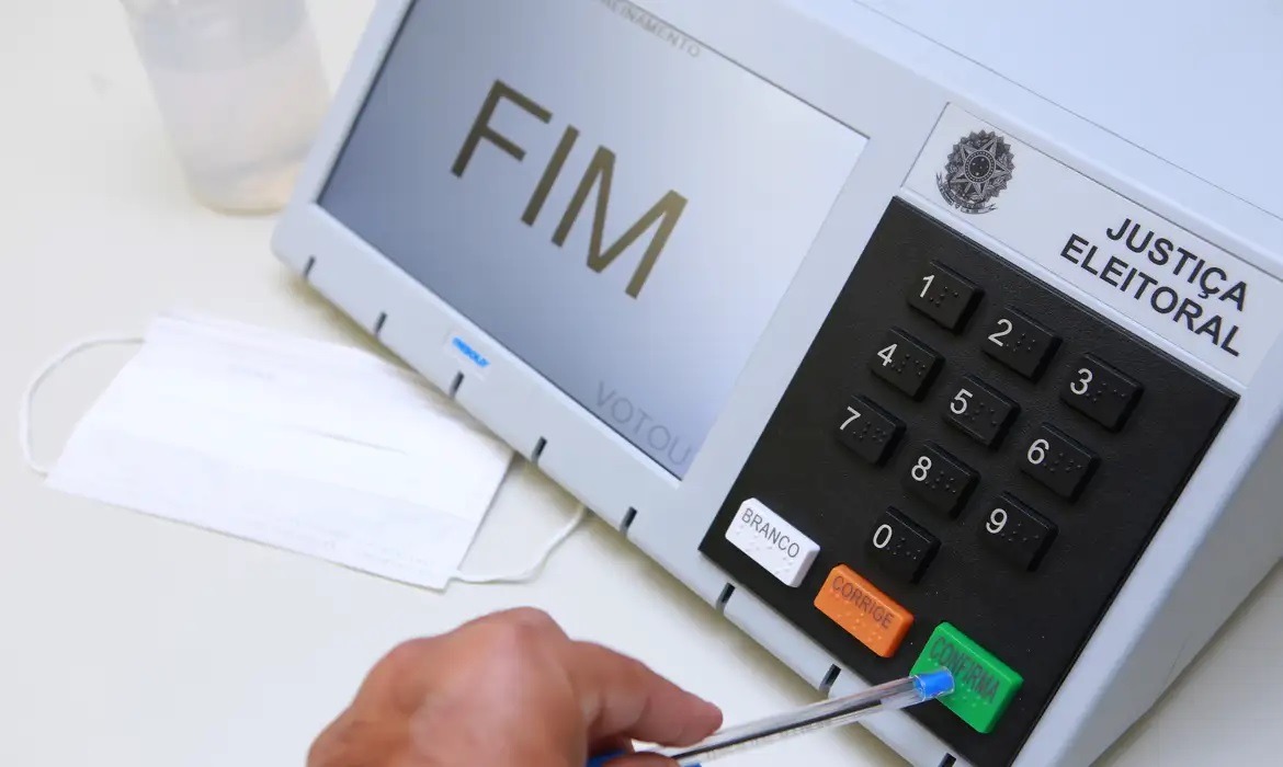 Três urnas eletrônicas foram substituídas em Natal até às 10h45, informa TRE