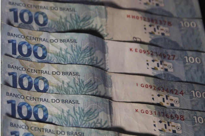 Economistas preveem inflação acima do teto da meta pela primeira vez no ano