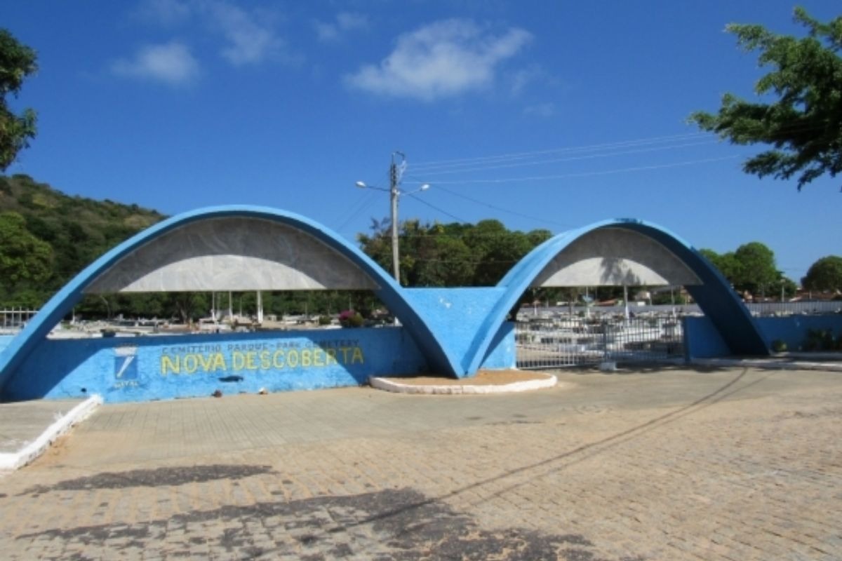 Semsur realiza cadastro on-line de ambulantes para comércio em cemitérios de Natal no dia de Finados; veja prazo