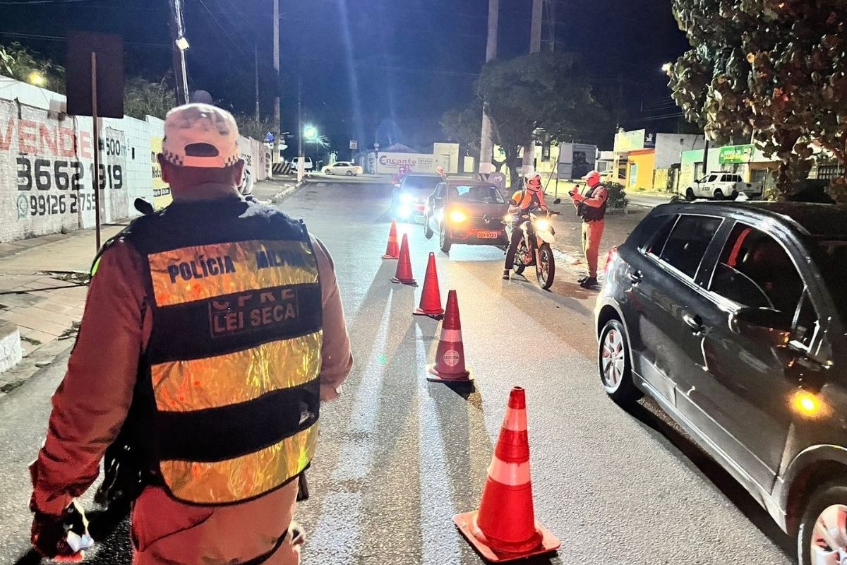 Motociclista de aplicativo é preso por trabalhar bêbado em Natal