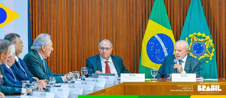 [VÍDEO] Lula reconhece que bandidagem manda no Brasil: "Criminoso quer decidir até onde ficará preso"