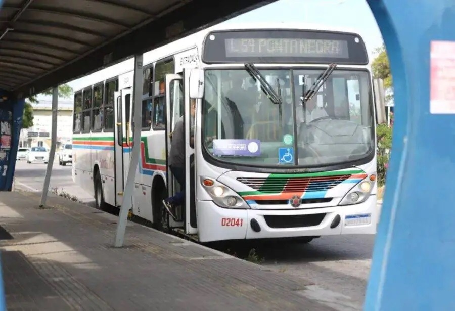 Estudantes são assaltados em ônibus a caminho da prova do Enem 2024 e desistem do exame