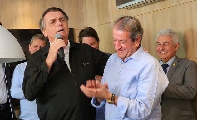 PL trabalha para derrubar inelegibilidade, e Bolsonaro será candidato em 2026, diz Valdemar