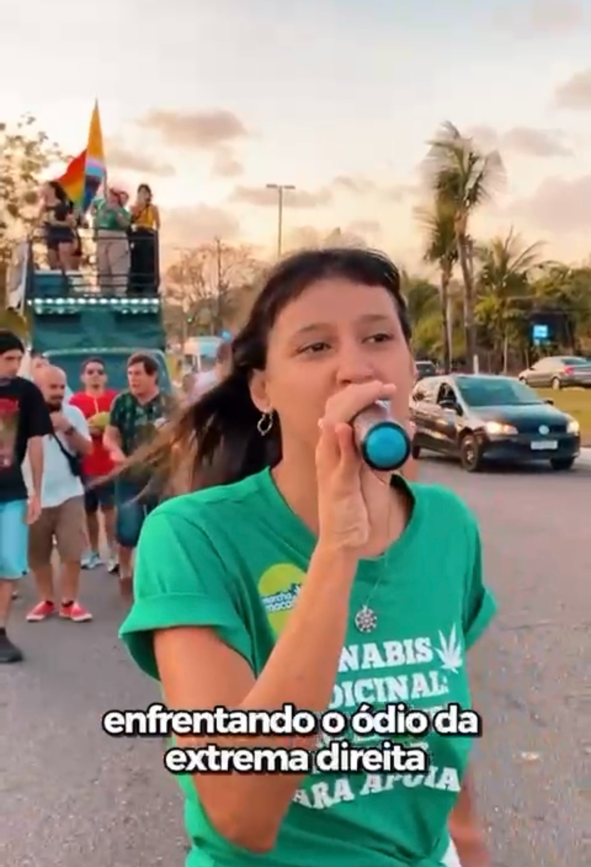 VÍDEO: Vereadora do PT lidera Marcha da Maconha em Natal; ASSISTA