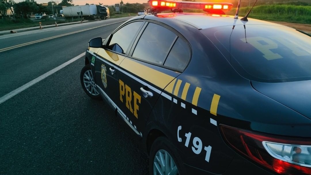 Um homem morre em acidente envolvendo carreta tanque na BR 406, no RN