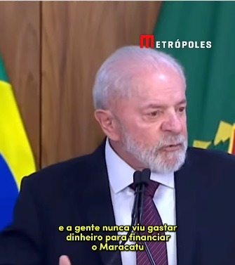 “A gente gasta muito dinheiro para financiar artistas e a gente nunca viu gastar para financiar o Maracatu”, diz Lula