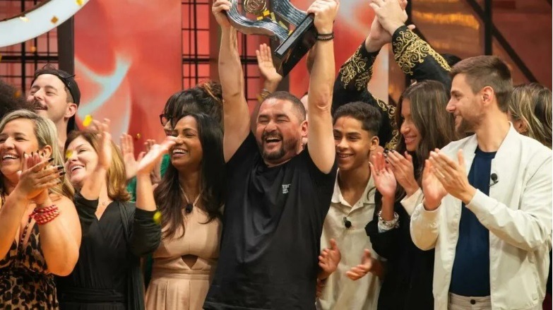Potiguar José Roberto é campeão do MasterChef 2024