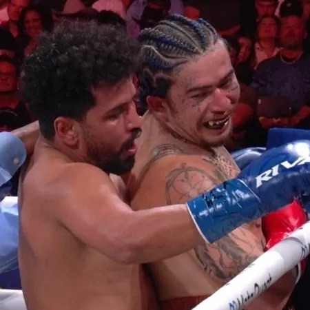 Whindersson brinca após tomar 'sarrada' em luta de boxe: 'Nunca mais'