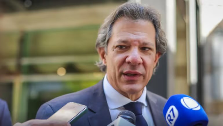 Haddad diz que bloqueio no orçamento será de ao menos R$ 5 bilhões