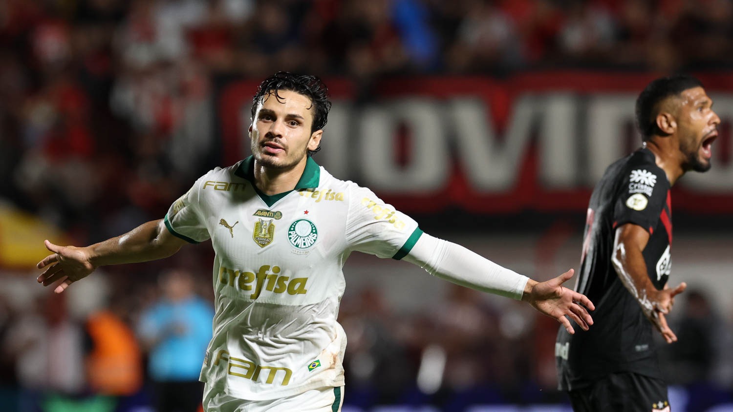 Após jogos do sábado, Brasileirão tem novo líder a 3 rodadas do fim