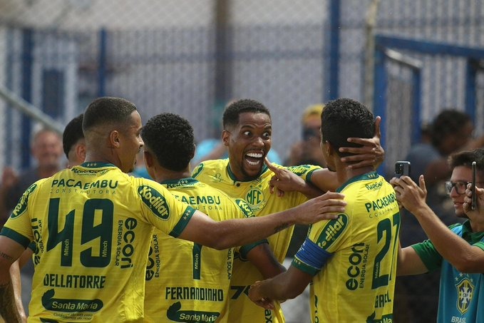 População inteira de cidade de estreante na Série A cabe no Maracanã