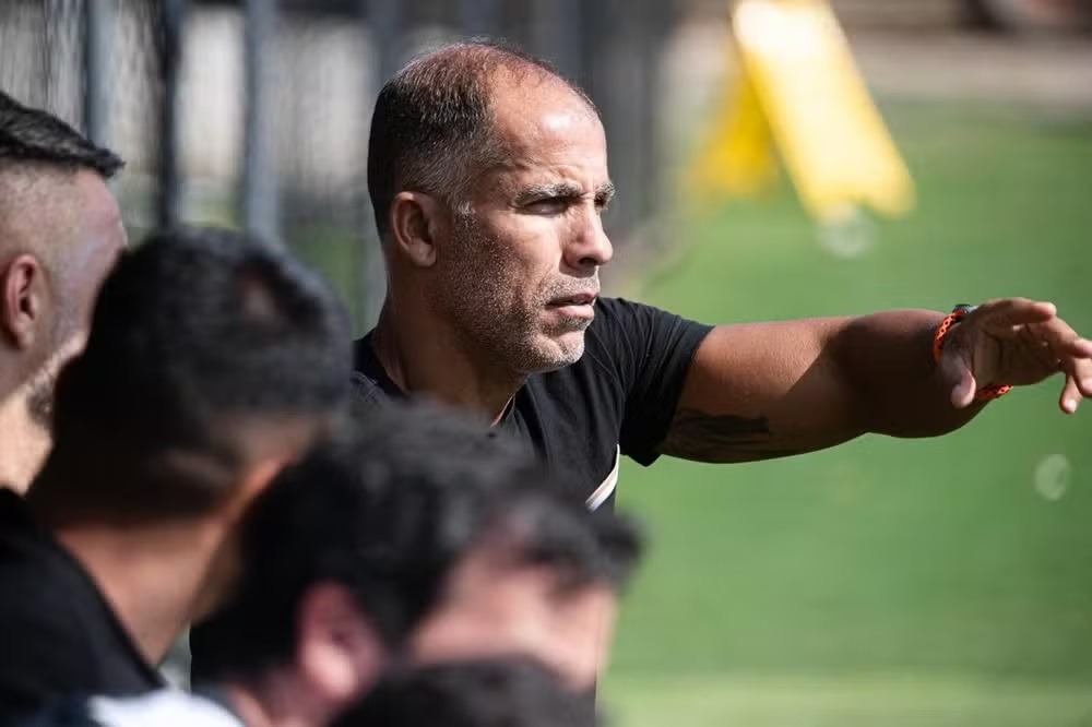 Pedrinho anuncia Felipe como técnico do Vasco até o fim do Brasileiro