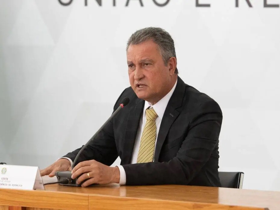 Ministro da Casa Civil diz que governo repassou dinheiro para Exército manter Operação Carro-Pipa