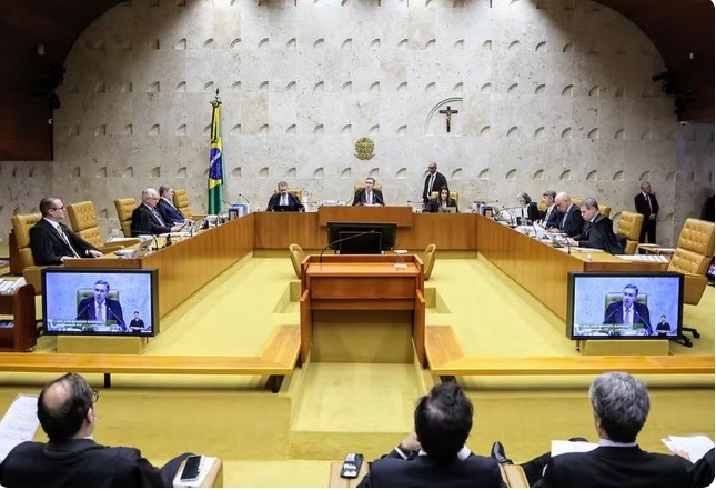 STF volta a julgar hoje responsabilidade de redes por posts