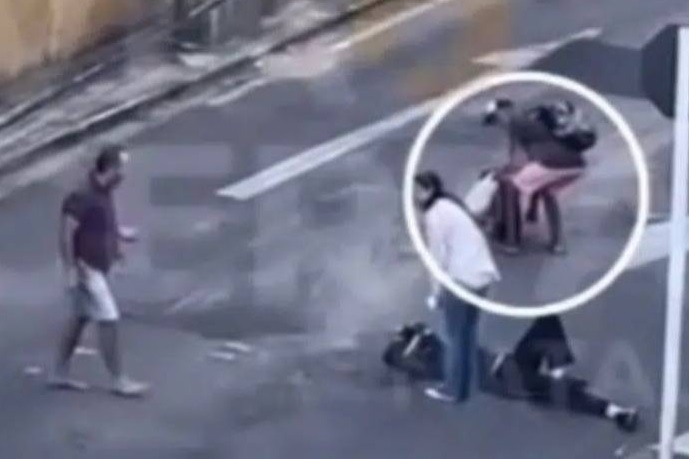 VÍDEO: Homem furta celular de motociclista acidentado em Capim Macio