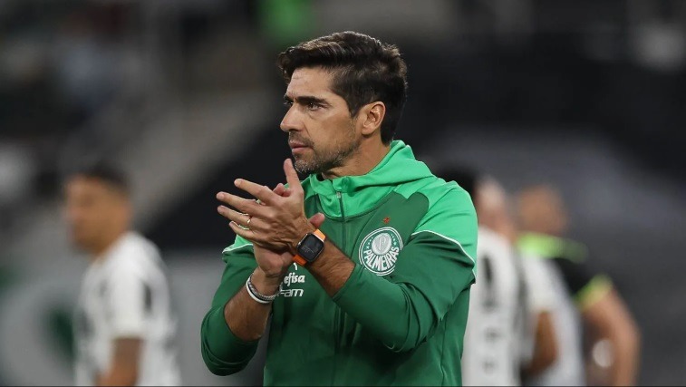 Abel Ferreira ‘joga a toalha’: ‘Acho que o campeonato está decidido’