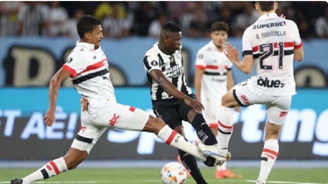 Última rodada do Brasileirão tem briga pelo título e contra o rebaixamento; veja jogos e onde assistir
