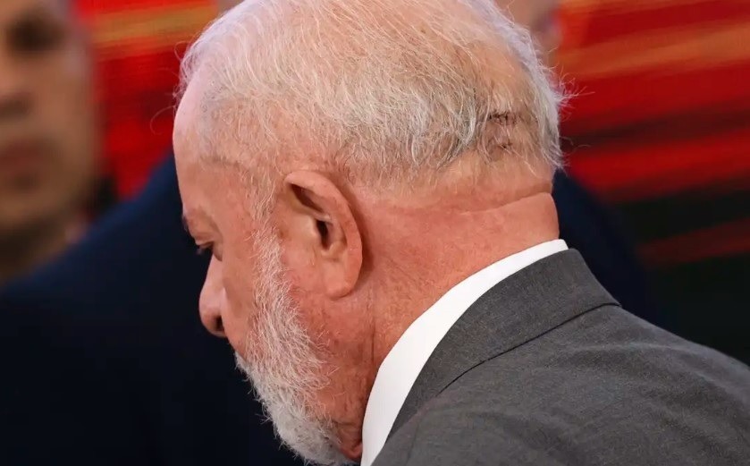 Lula vai ficar 48 horas na UTI e retorno a Brasília deve ocorrer na próxima semana, diz médico