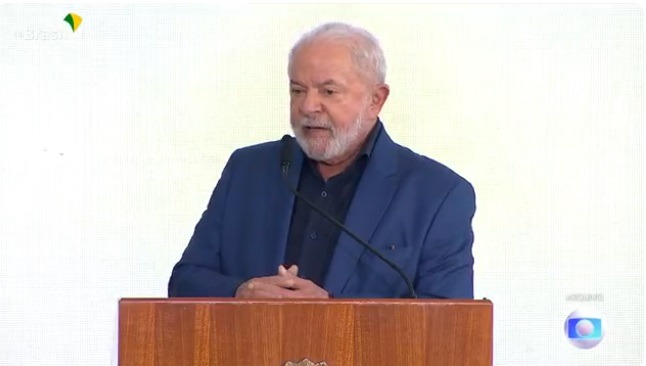 52% aprovam trabalho de Lula; 47% reprovam, aponta Quaest