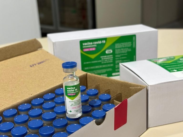RN inicia distribuição de 35 mil doses de vacinas contra Covid-19
