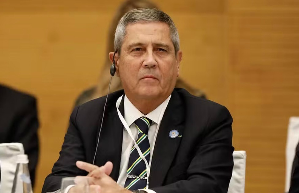 Polícia Federal prende o ex-ministro Braga Netto
