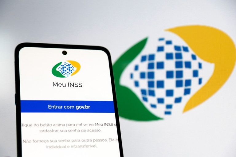 Idade mínima passa a valer em 2025: veja quando você poderá se aposentar