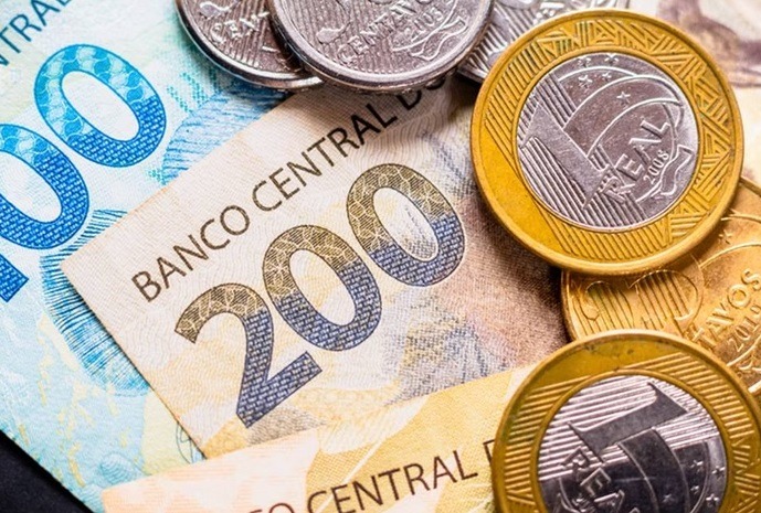 BC diz que chance da inflação estourar a meta é de 100% em 2024