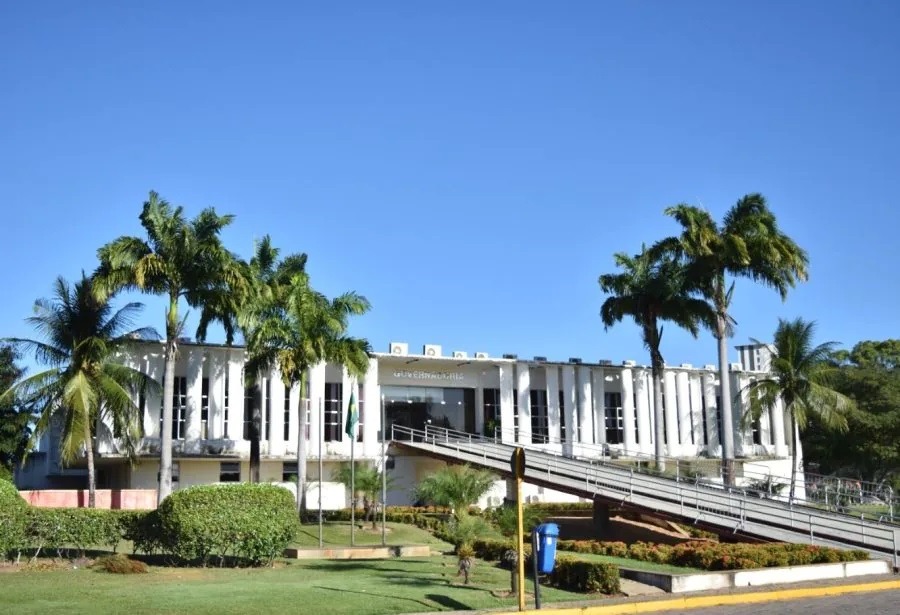 Desembargadora manda Governo do RN pagar 13º salário para todos os servidores em dezembro