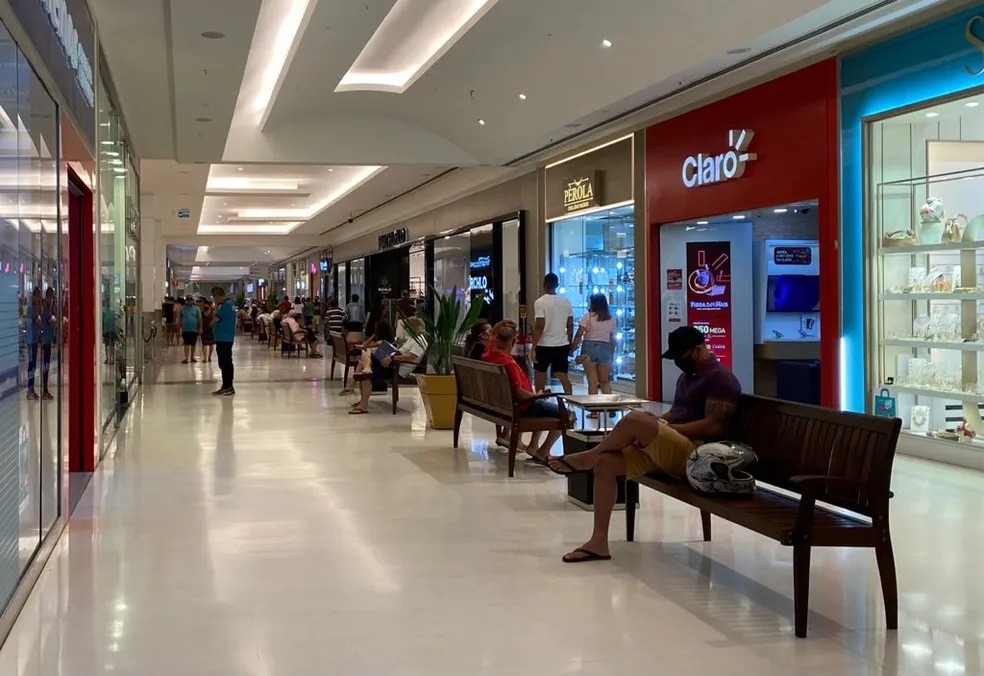 Confira o que abre e fecha no comércio nos dias 24 e 25 de dezembro em Natal