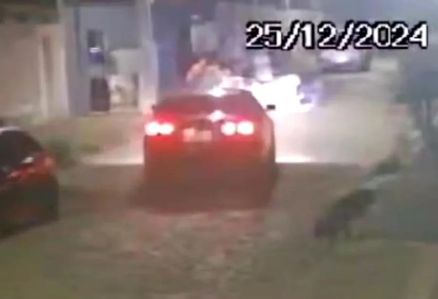 VÍDEO: Homem é preso após jogar carro contra esposa, familiares dela e vizinhos em Mossoró