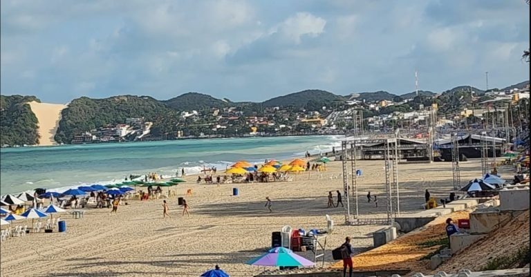 Prefeitura define normas para comércio em Ponta Negra nas festas de fim de ano