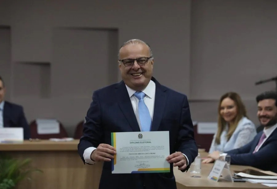 Paulinho Freire e vereadores tomam posse nesta quarta em Natal