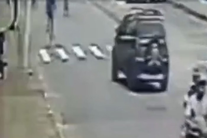 Motorista atropela e mata mãe e filha ao perseguir assaltante