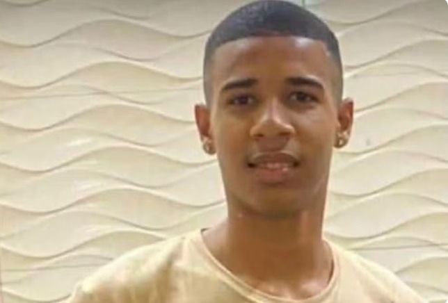 Jogador é baleado na cabeça após pisar no pé de traficante no RJ