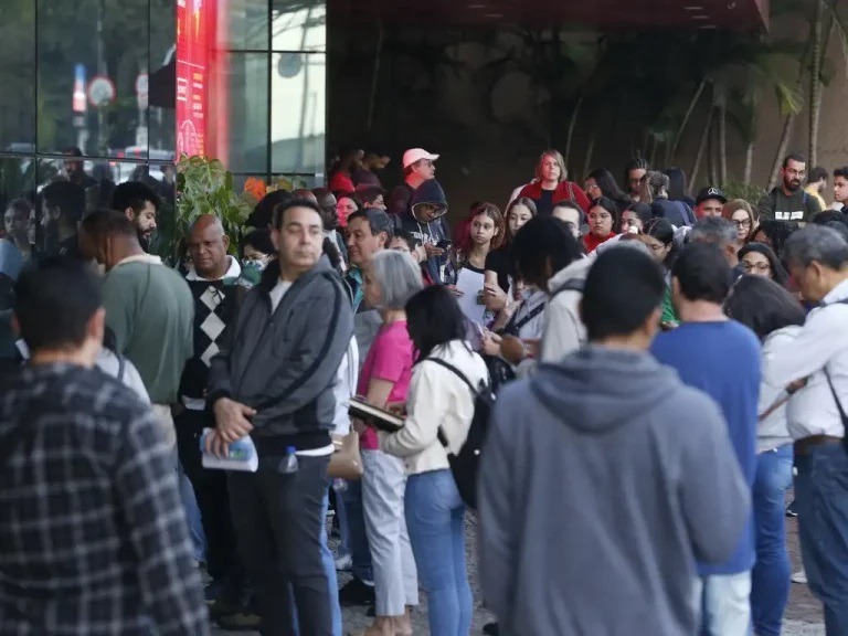 Concursos 2025: 7 editais abertos para vagas com salário de até R$ 17.978