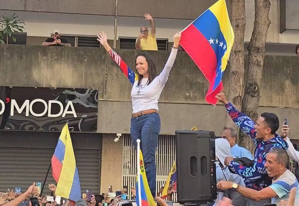 Líder da oposição, María Corina Machado é presa ao sair de manifestação contra Maduro